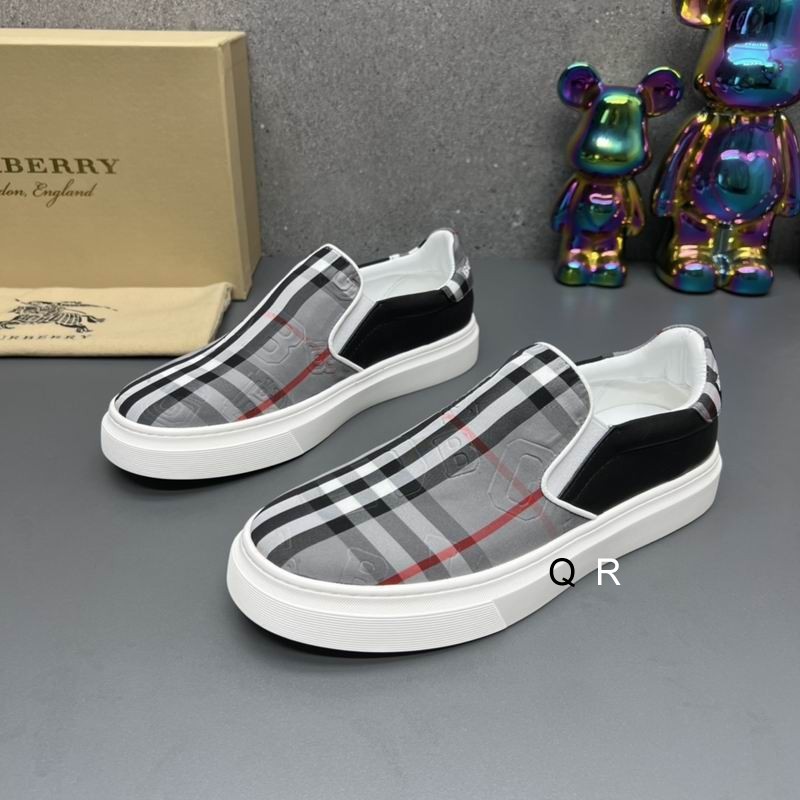 Burberry Men's Shoes 910